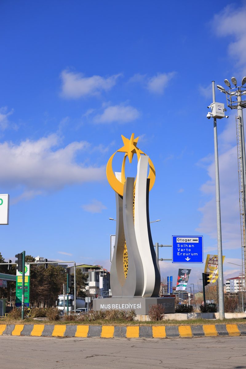 Topraksan Tasarım-Muş Şehir Anıtı (7)
